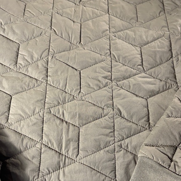 Duluth Trading Co Women's Quilted Bomber Jacket - Olive Work Warm - Picture 9 of 11